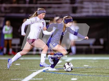 Thumbnail 3 in Lake Creek vs A&M Consolidated photogallery.