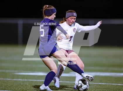Thumbnail 3 in Lake Creek vs A&M Consolidated photogallery.
