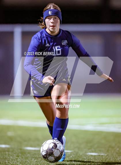 Thumbnail 3 in Lake Creek vs A&M Consolidated photogallery.