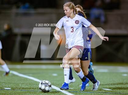 Thumbnail 3 in Lake Creek vs A&M Consolidated photogallery.