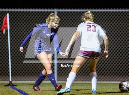 Thumbnail 3 in Lake Creek vs A&M Consolidated photogallery.