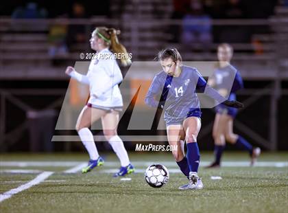 Thumbnail 2 in Lake Creek vs A&M Consolidated photogallery.
