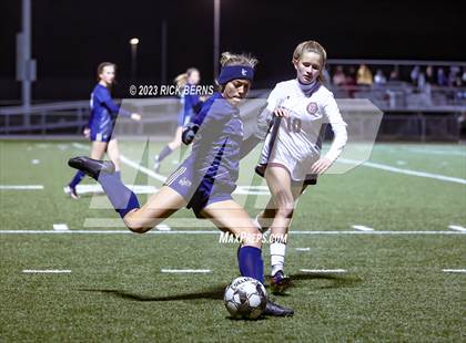 Thumbnail 2 in Lake Creek vs A&M Consolidated photogallery.