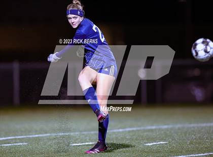 Thumbnail 2 in Lake Creek vs A&M Consolidated photogallery.