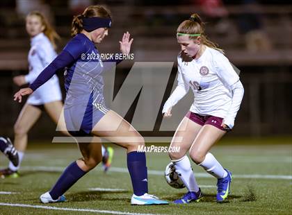 Thumbnail 2 in Lake Creek vs A&M Consolidated photogallery.