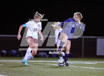Thumbnail 3 in Lake Creek vs A&M Consolidated photogallery.