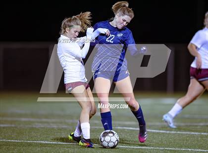 Thumbnail 3 in Lake Creek vs A&M Consolidated photogallery.