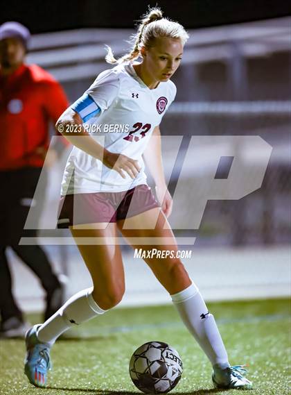 Thumbnail 2 in Lake Creek vs A&M Consolidated photogallery.