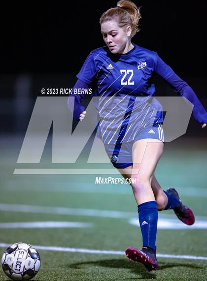 Thumbnail 3 in Lake Creek vs A&M Consolidated photogallery.