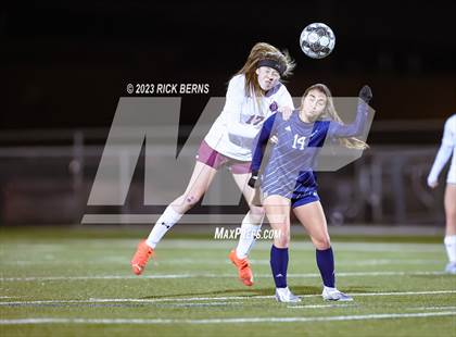 Thumbnail 2 in Lake Creek vs A&M Consolidated photogallery.