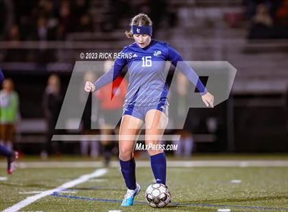 Thumbnail 2 in Lake Creek vs A&M Consolidated photogallery.