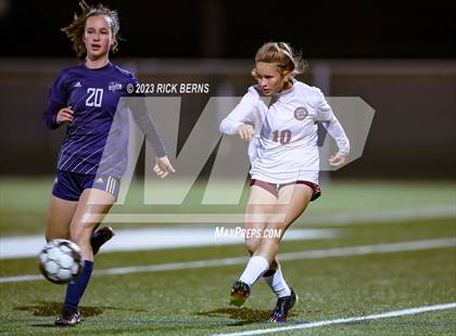Thumbnail 3 in Lake Creek vs A&M Consolidated photogallery.