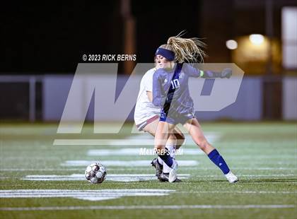 Thumbnail 2 in Lake Creek vs A&M Consolidated photogallery.