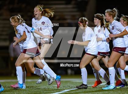 Thumbnail 3 in Lake Creek vs A&M Consolidated photogallery.
