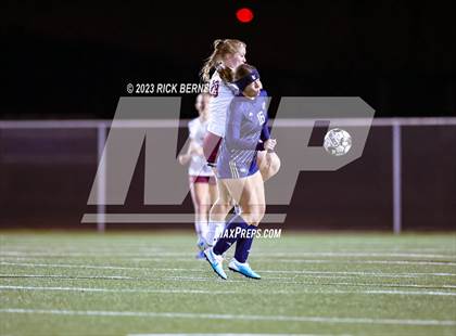 Thumbnail 3 in Lake Creek vs A&M Consolidated photogallery.