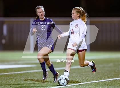 Thumbnail 3 in Lake Creek vs A&M Consolidated photogallery.