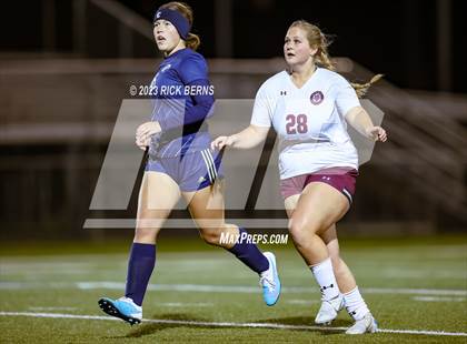 Thumbnail 3 in Lake Creek vs A&M Consolidated photogallery.