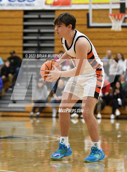 Thumbnail 1 in Redmond vs. Beaverton (Les Schwab Invitational) photogallery.