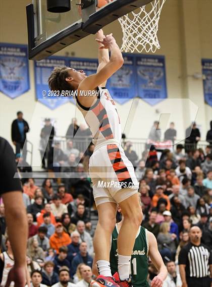 Thumbnail 2 in Redmond vs. Beaverton (Les Schwab Invitational) photogallery.