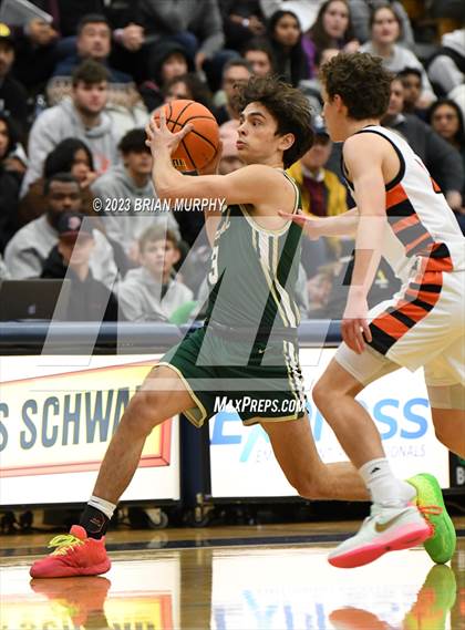 Thumbnail 1 in Redmond vs. Beaverton (Les Schwab Invitational) photogallery.