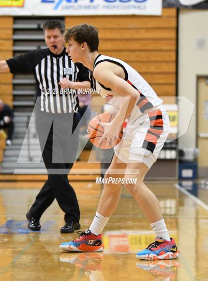 Thumbnail 2 in Redmond vs. Beaverton (Les Schwab Invitational) photogallery.