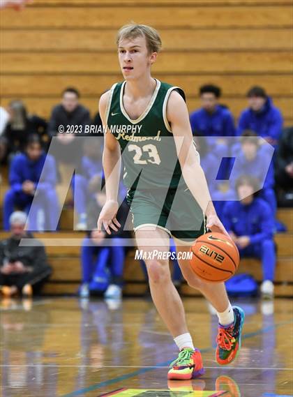 Thumbnail 1 in Redmond vs. Beaverton (Les Schwab Invitational) photogallery.