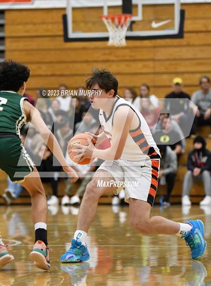 Thumbnail 3 in Redmond vs. Beaverton (Les Schwab Invitational) photogallery.
