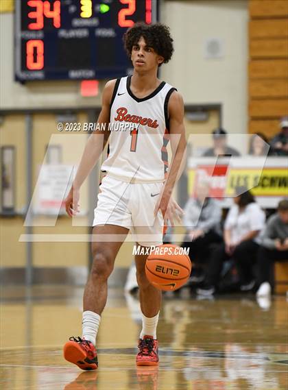 Thumbnail 3 in Redmond vs. Beaverton (Les Schwab Invitational) photogallery.