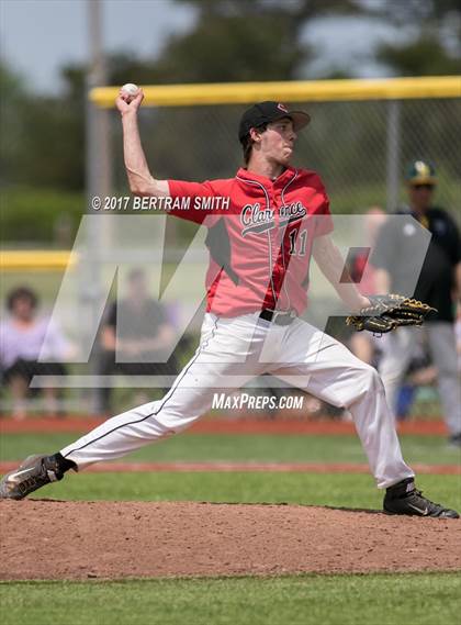 Thumbnail 2 in Clarence vs. Williamsville North (Section 6 Class AA Final) photogallery.
