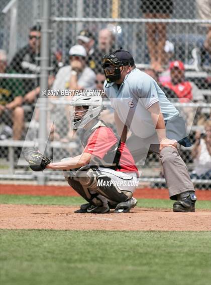 Thumbnail 3 in Clarence vs. Williamsville North (Section 6 Class AA Final) photogallery.