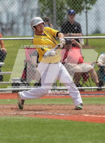 Thumbnail 3 in Clarence vs. Williamsville North (Section 6 Class AA Final) photogallery.