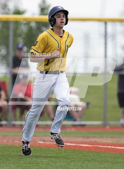Thumbnail 2 in Clarence vs. Williamsville North (Section 6 Class AA Final) photogallery.
