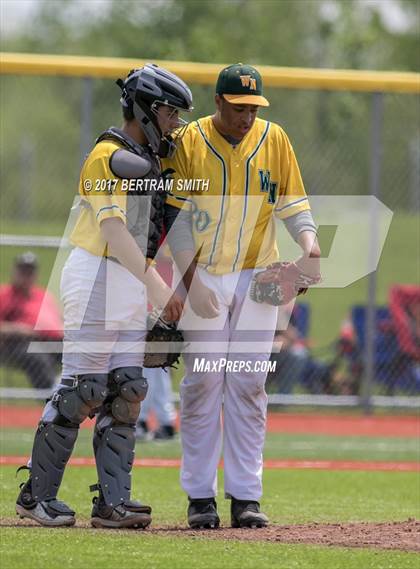 Thumbnail 3 in Clarence vs. Williamsville North (Section 6 Class AA Final) photogallery.