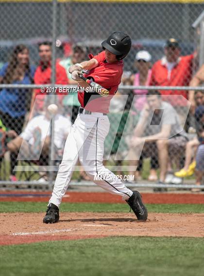 Thumbnail 3 in Clarence vs. Williamsville North (Section 6 Class AA Final) photogallery.