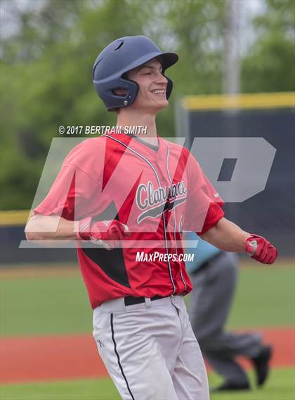 Thumbnail 3 in Clarence vs. Williamsville North (Section 6 Class AA Final) photogallery.