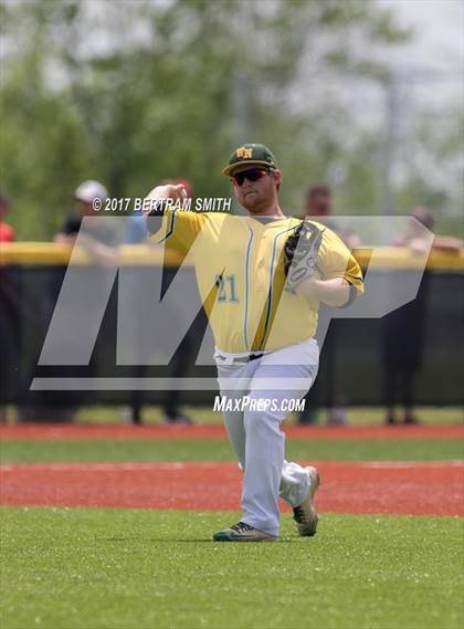 Thumbnail 3 in Clarence vs. Williamsville North (Section 6 Class AA Final) photogallery.