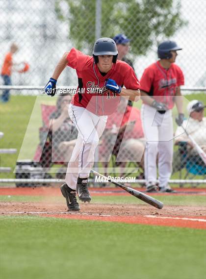 Thumbnail 3 in Clarence vs. Williamsville North (Section 6 Class AA Final) photogallery.