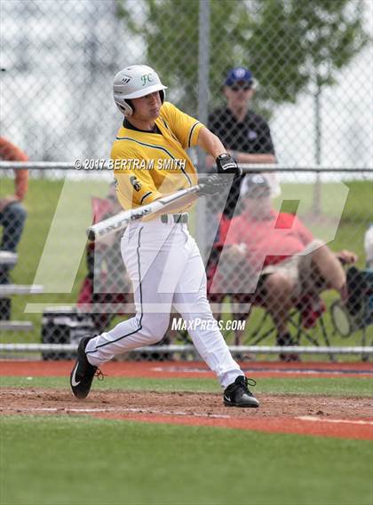 Thumbnail 3 in Clarence vs. Williamsville North (Section 6 Class AA Final) photogallery.