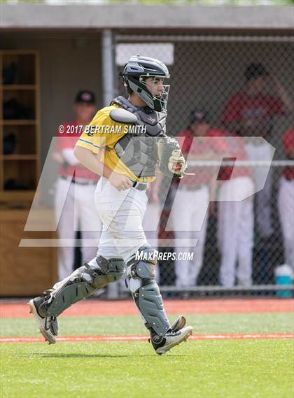 Thumbnail 3 in Clarence vs. Williamsville North (Section 6 Class AA Final) photogallery.