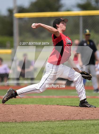 Thumbnail 2 in Clarence vs. Williamsville North (Section 6 Class AA Final) photogallery.