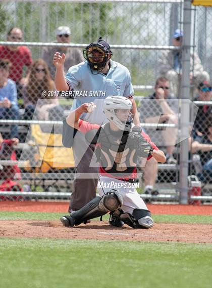 Thumbnail 2 in Clarence vs. Williamsville North (Section 6 Class AA Final) photogallery.