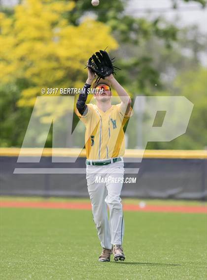 Thumbnail 2 in Clarence vs. Williamsville North (Section 6 Class AA Final) photogallery.