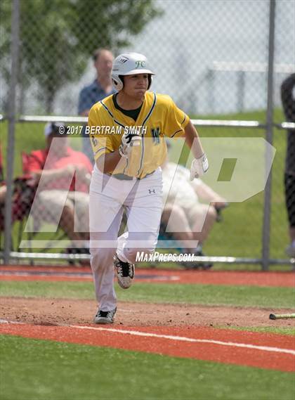 Thumbnail 3 in Clarence vs. Williamsville North (Section 6 Class AA Final) photogallery.