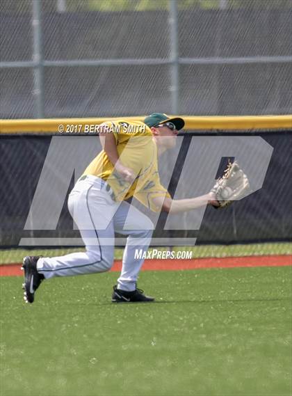 Thumbnail 1 in Clarence vs. Williamsville North (Section 6 Class AA Final) photogallery.