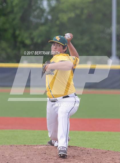 Thumbnail 2 in Clarence vs. Williamsville North (Section 6 Class AA Final) photogallery.