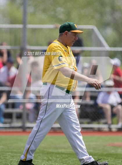 Thumbnail 2 in Clarence vs. Williamsville North (Section 6 Class AA Final) photogallery.
