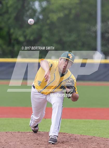 Thumbnail 1 in Clarence vs. Williamsville North (Section 6 Class AA Final) photogallery.
