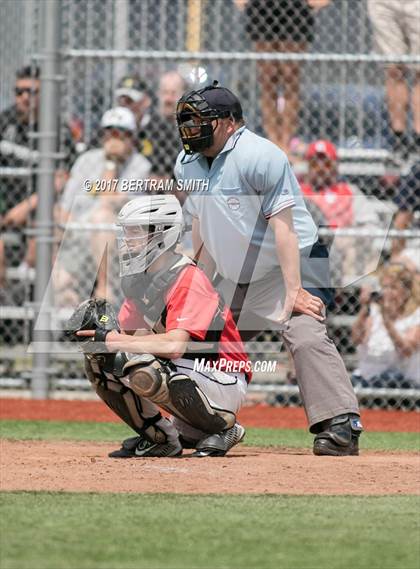Thumbnail 2 in Clarence vs. Williamsville North (Section 6 Class AA Final) photogallery.