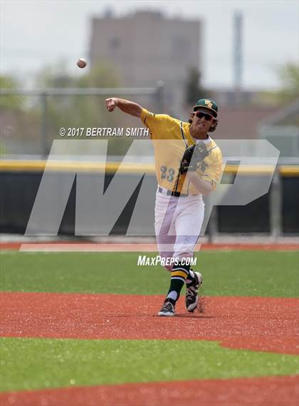 Thumbnail 2 in Clarence vs. Williamsville North (Section 6 Class AA Final) photogallery.