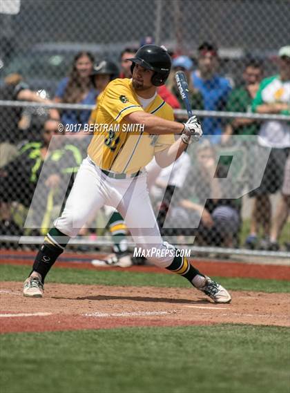 Thumbnail 2 in Clarence vs. Williamsville North (Section 6 Class AA Final) photogallery.